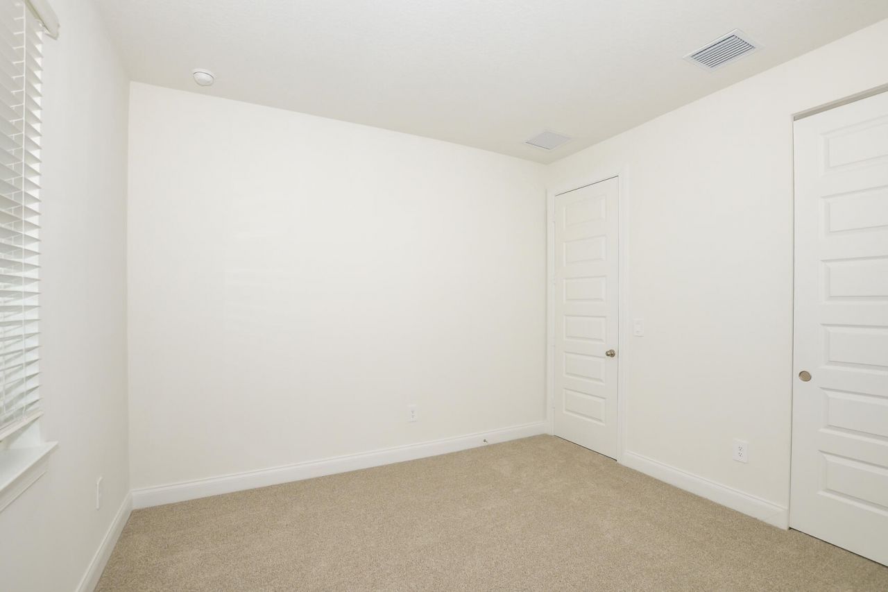 6312 NW Cloverdale Avenue, Port Saint Lucie, FL 34987 Photo