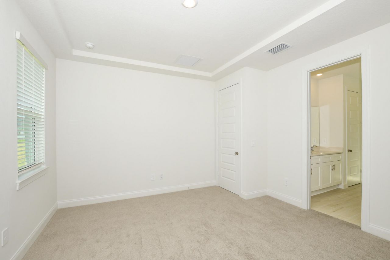 6312 NW Cloverdale Avenue, Port Saint Lucie, FL 34987 Photo