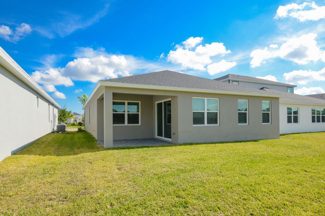 6312 NW Cloverdale Avenue, Port Saint Lucie, FL 34987 Photo