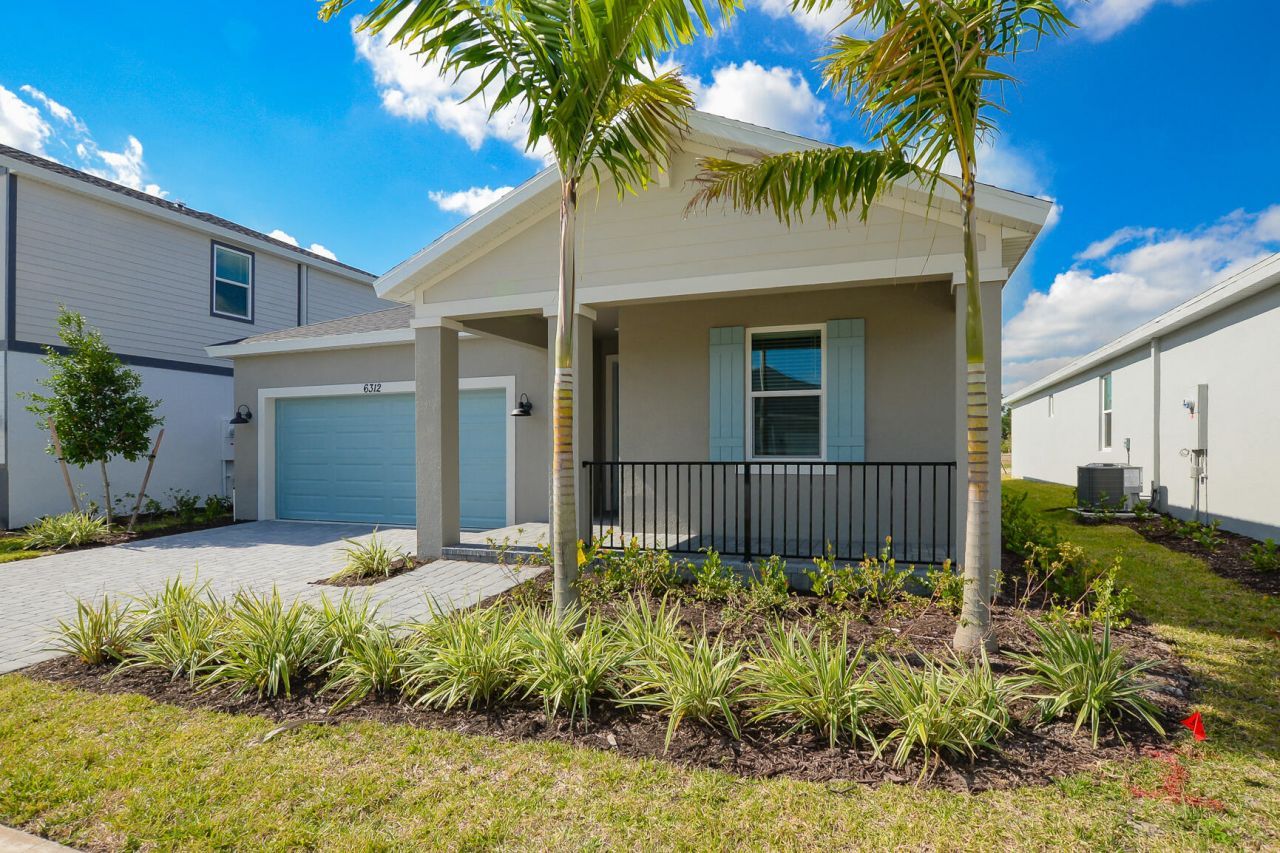 6312 NW Cloverdale Avenue, Port Saint Lucie, FL 34987 Photo