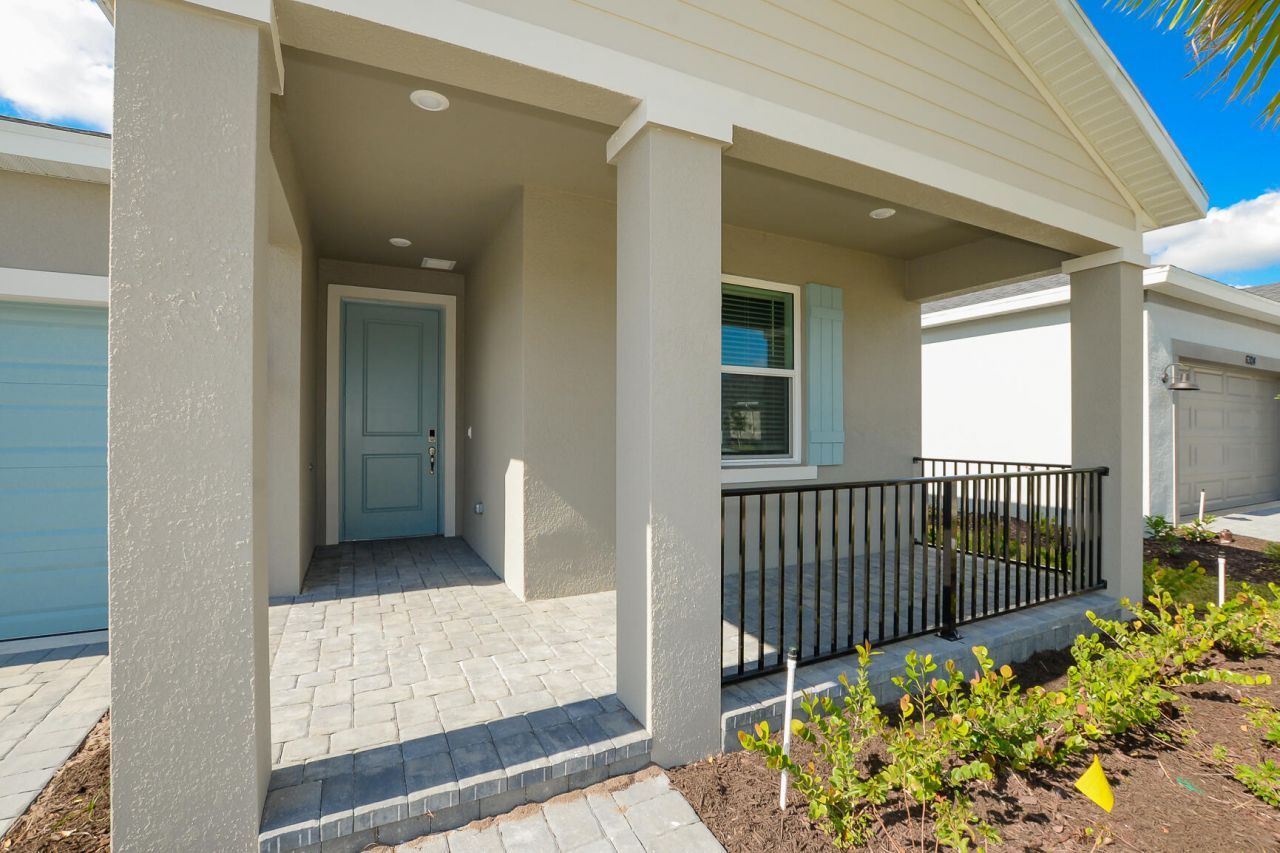 6312 NW Cloverdale Avenue, Port Saint Lucie, FL 34987 Photo