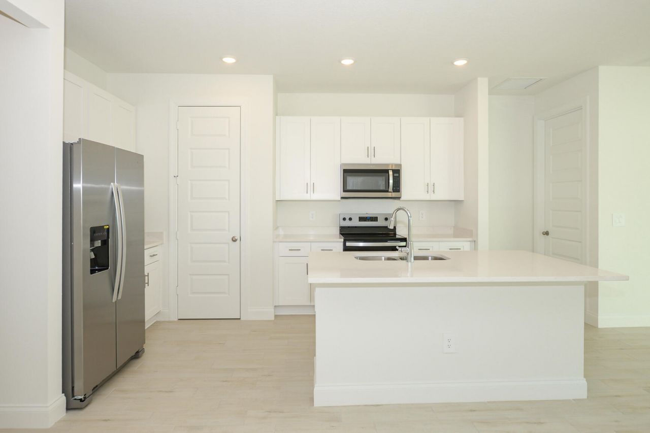 6312 NW Cloverdale Avenue, Port Saint Lucie, FL 34987 Photo