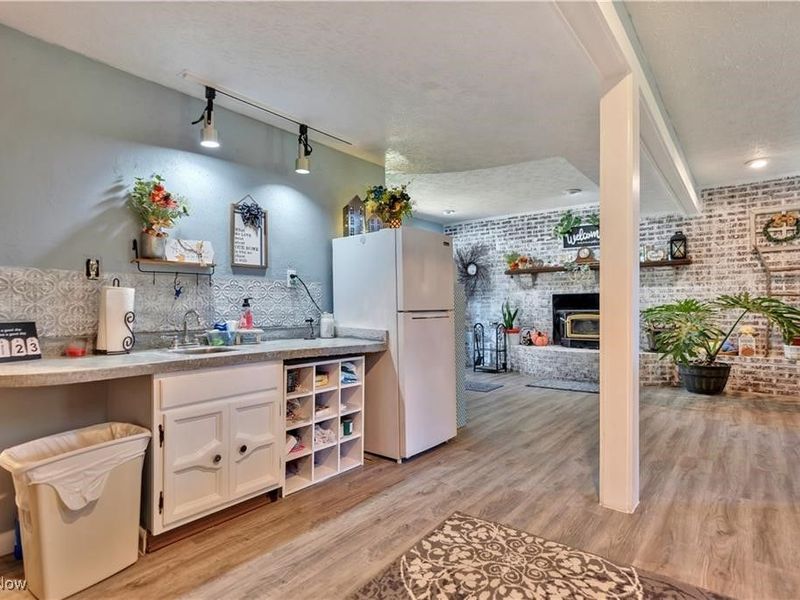 1513 Meadow Square NE, Bolivar, OH 44612 Photo 27