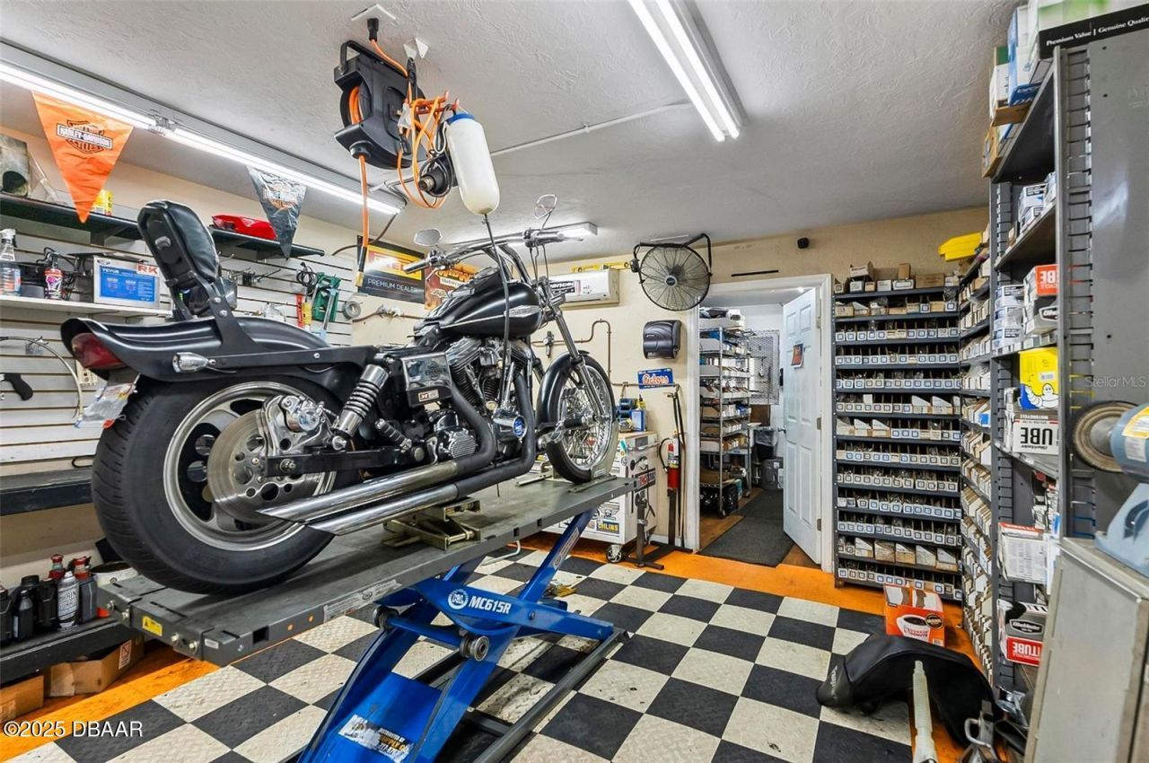 1841 S Ridgewood Avenue, South Daytona, FL 32119 Photo