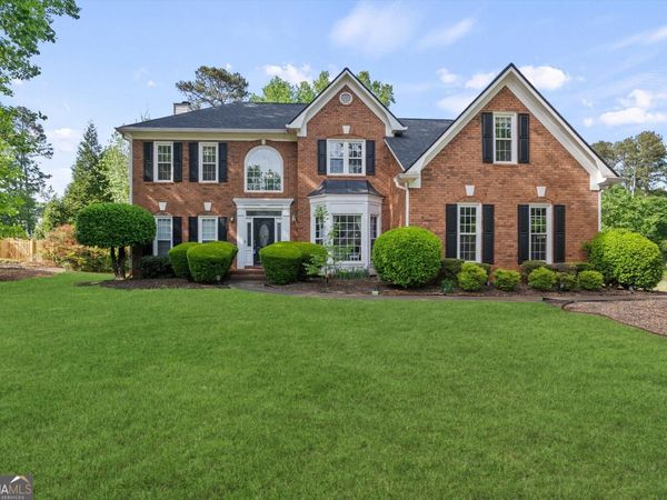 2349 Meadow Isle Lane, Lawrenceville, GA 30043