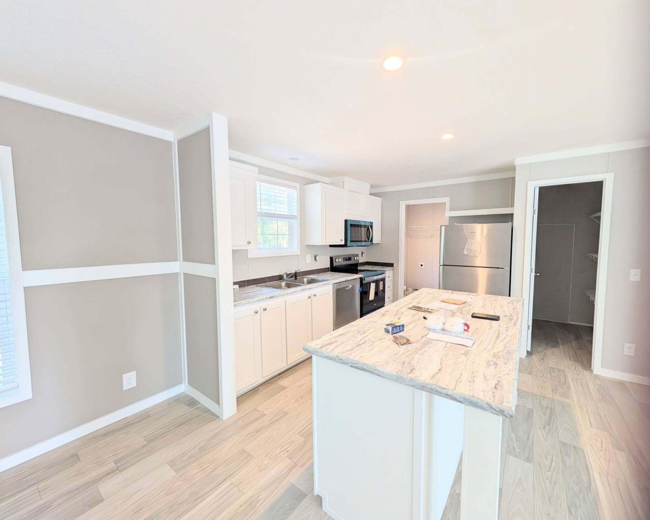 208 Shannon Road Photo 11