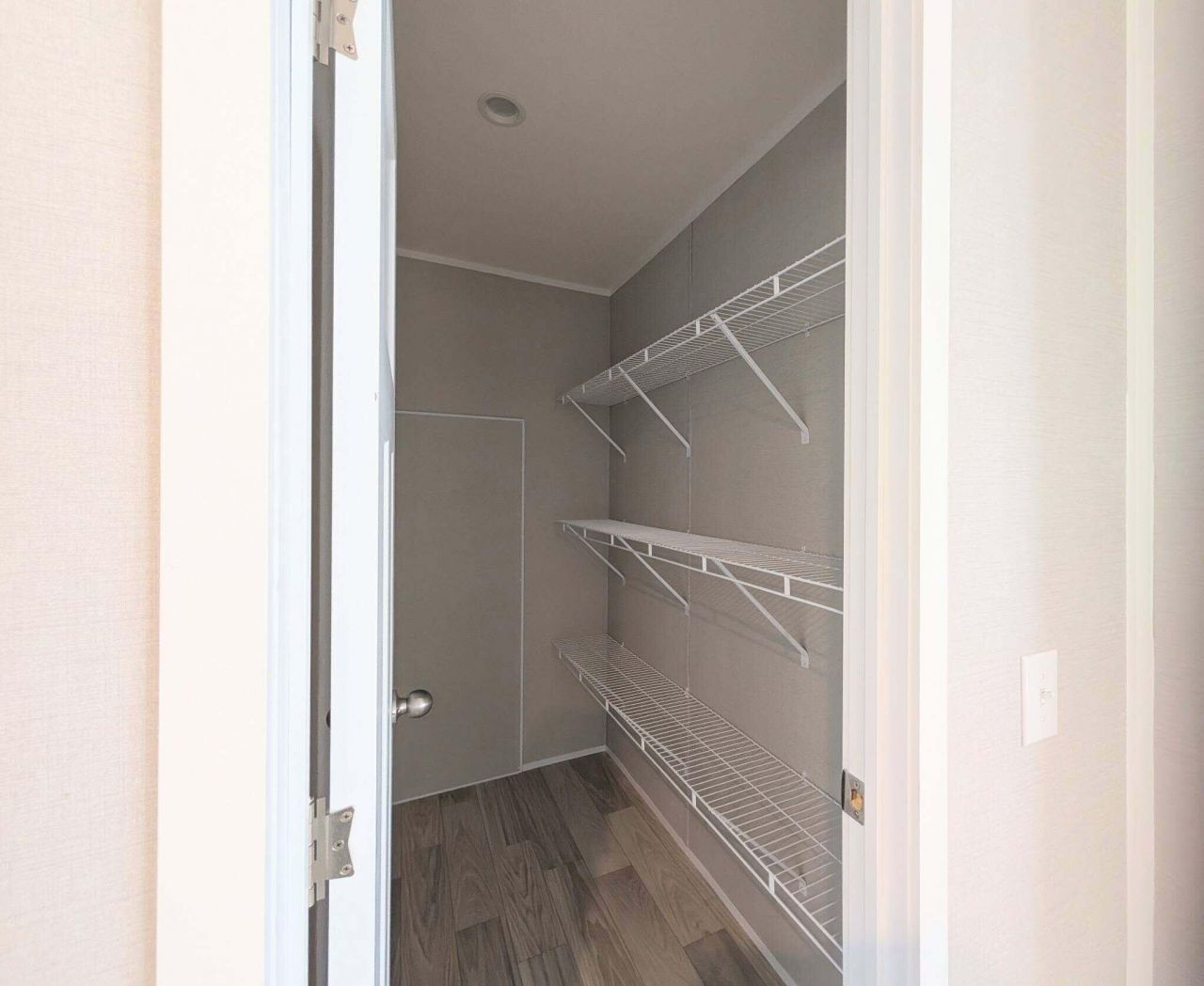 208 Shannon Road Photo 13