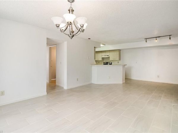 13605 Eagle Ridge DR, Unit 1723, FORT MYERS, FL 33912