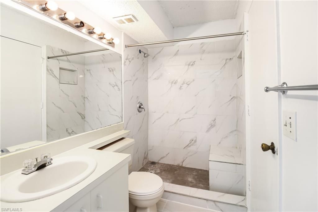 13605 Eagle Ridge Dr, Unit 1723, Fort Myers, FL 33912 Photo