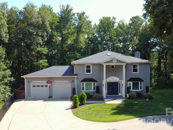 2193 Hawthorne Lane, Wilkesboro, NC 28697