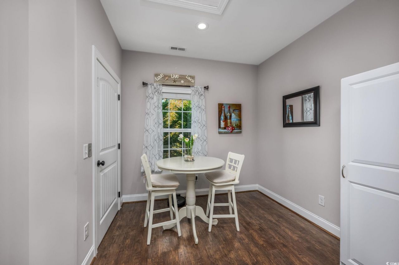 712 Ashland Ave. Photo 11