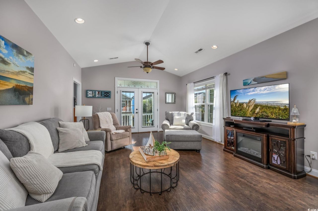 712 Ashland Ave. Photo 4