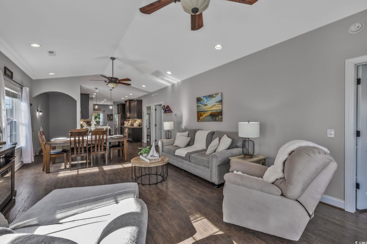 712 Ashland Ave. Photo 5