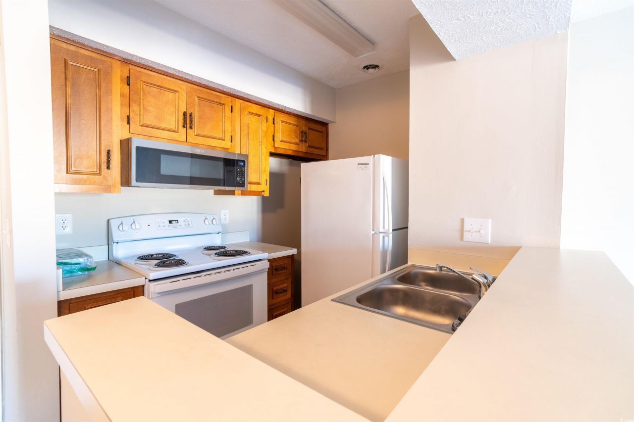 4708 Cobblestone Dr.  Photo 4