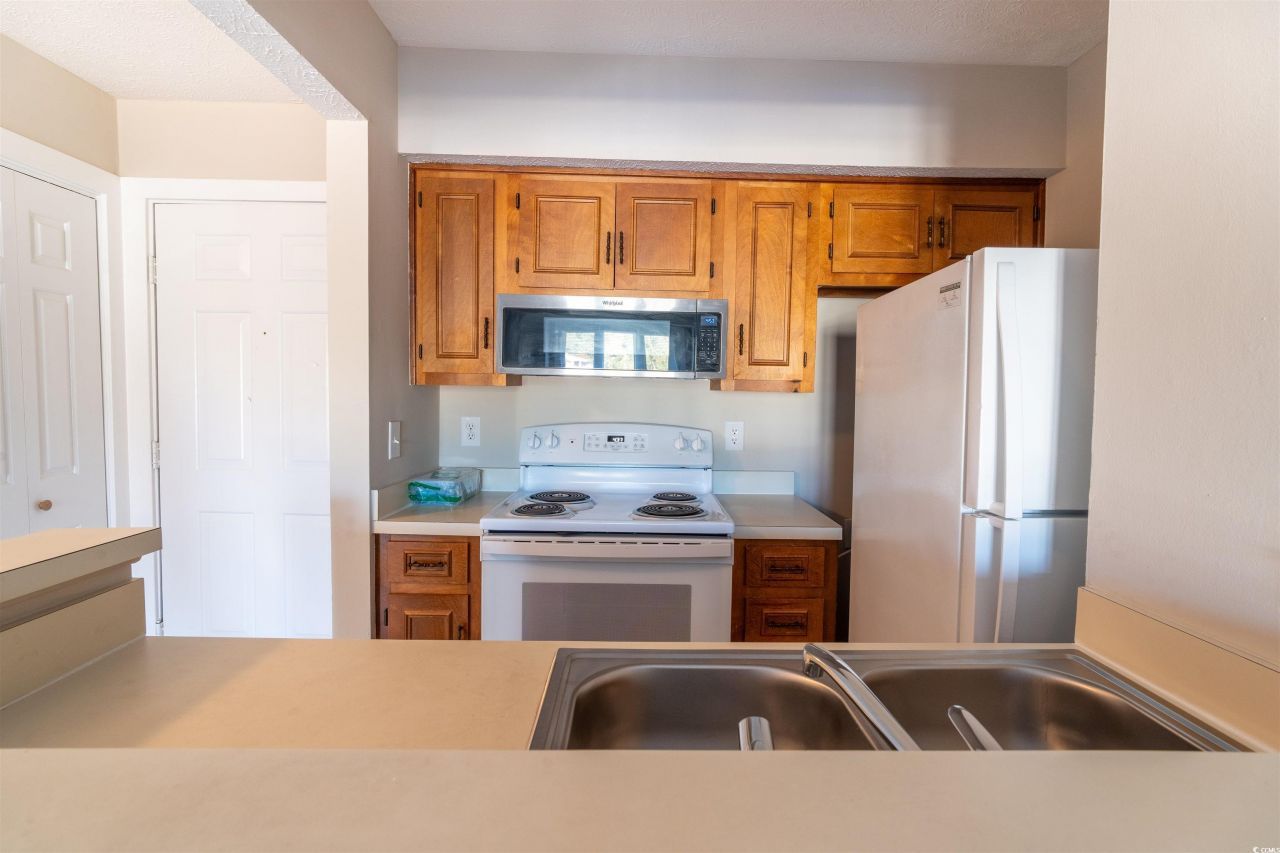 4708 Cobblestone Dr.  Photo 5