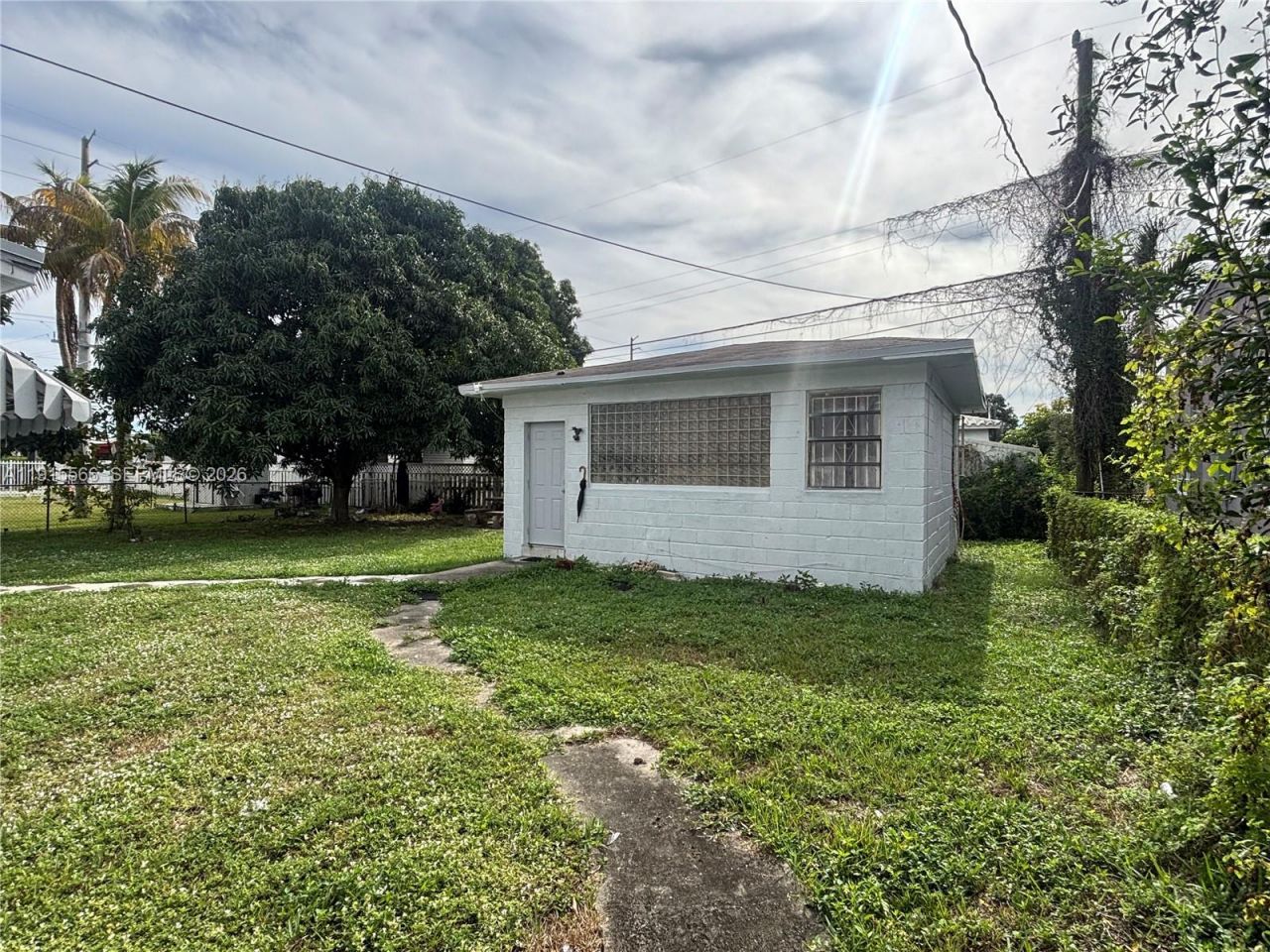 808 NW 75th St, Miami, FL 33150 Photo