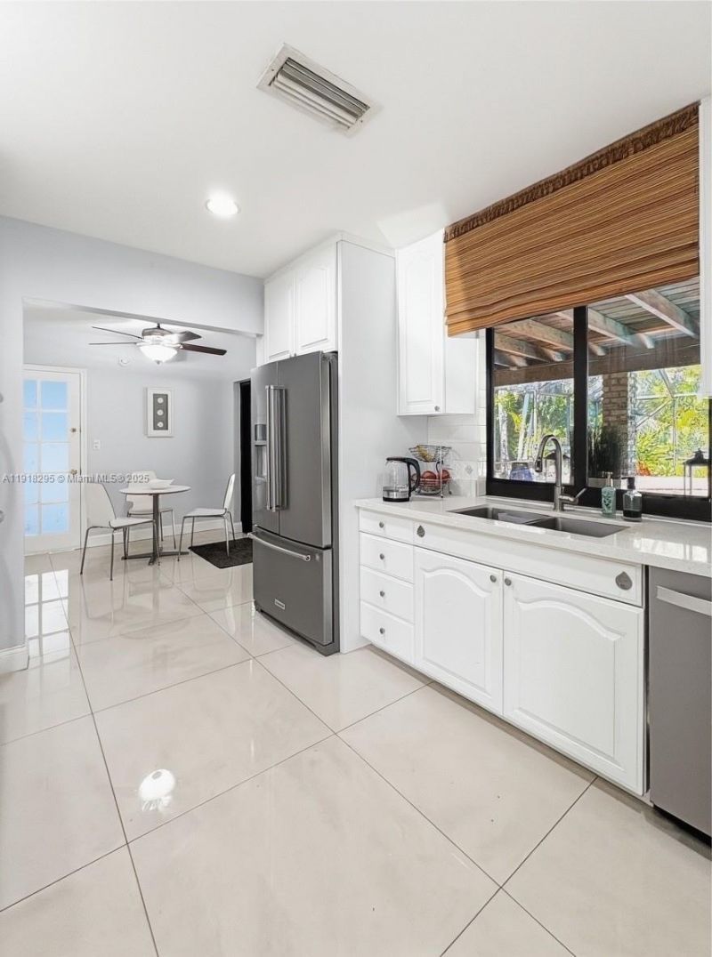 8695 SW 110th St, Miami, FL 33156 Photo