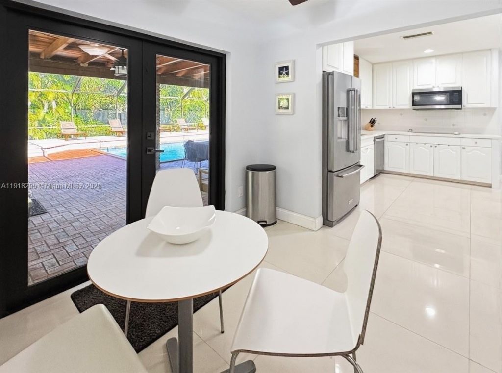 8695 SW 110th St, Miami, FL 33156 Photo