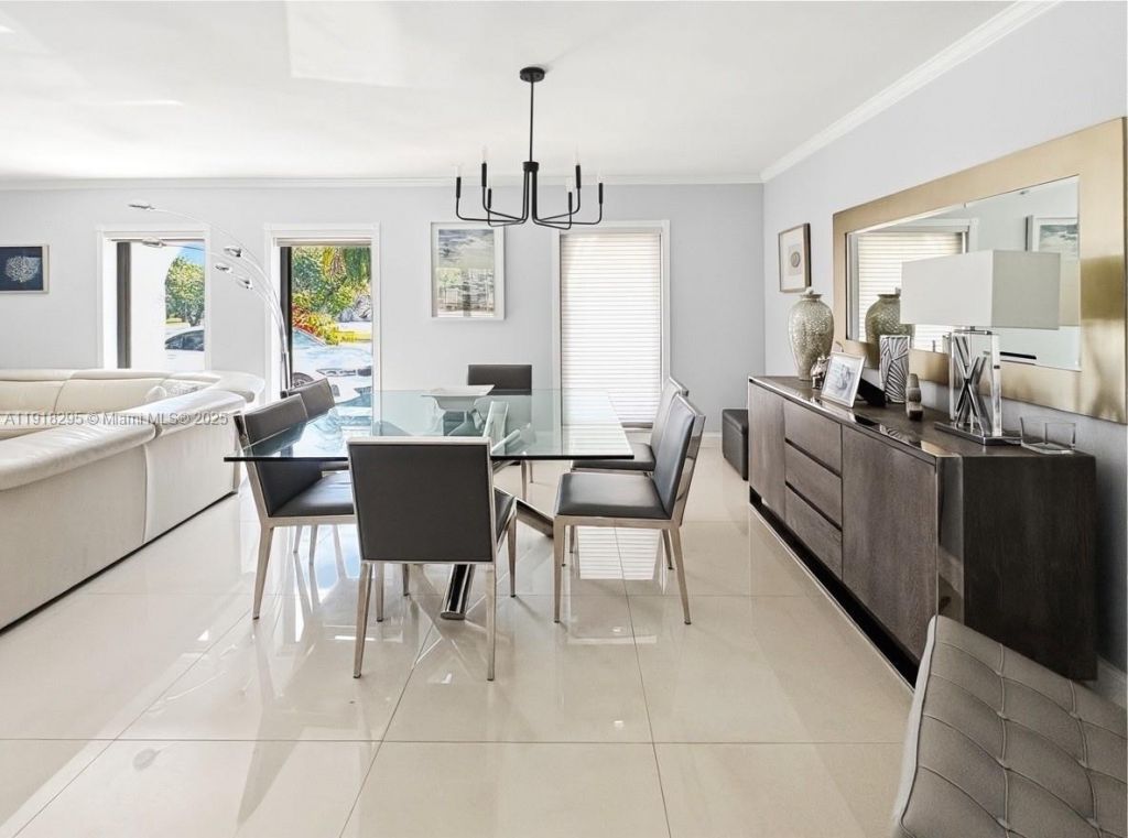 8695 SW 110th St, Miami, FL 33156 Photo