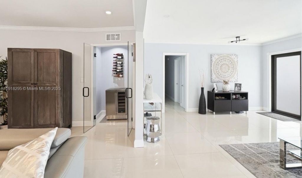 8695 SW 110th St, Miami, FL 33156 Photo