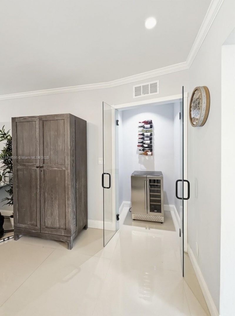 8695 SW 110th St, Miami, FL 33156 Photo