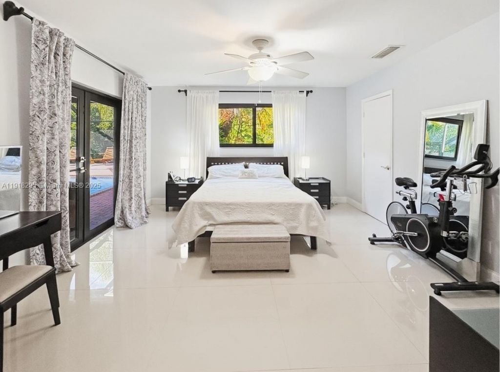 8695 SW 110th St, Miami, FL 33156 Photo