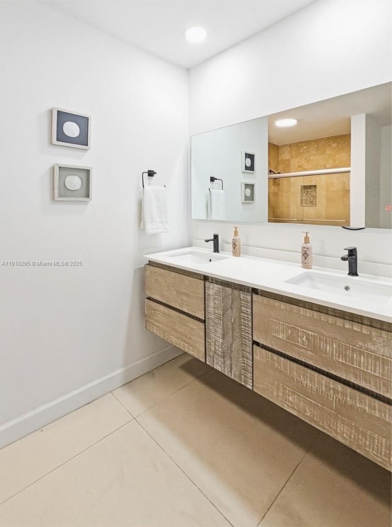 8695 SW 110th St, Miami, FL 33156 Photo