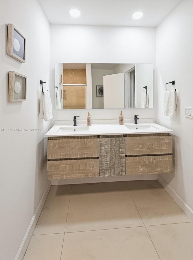 8695 SW 110th St, Miami, FL 33156 Photo