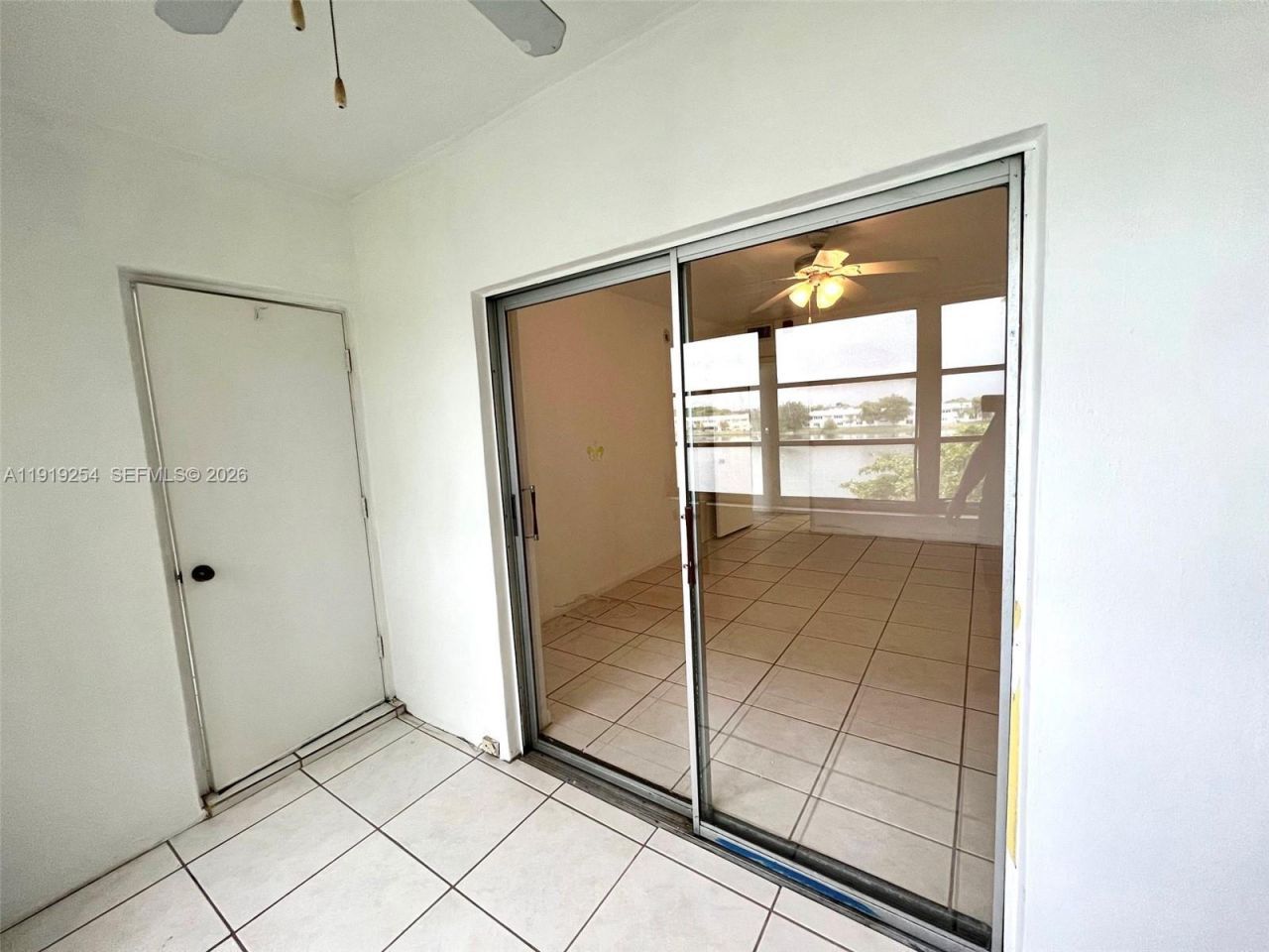 18900 NE 3rd Ct, Unit 531, Miami, FL 33179 Photo