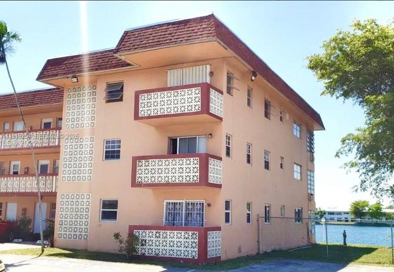 18900 NE 3rd Ct, Unit 531, Miami, FL 33179 Photo