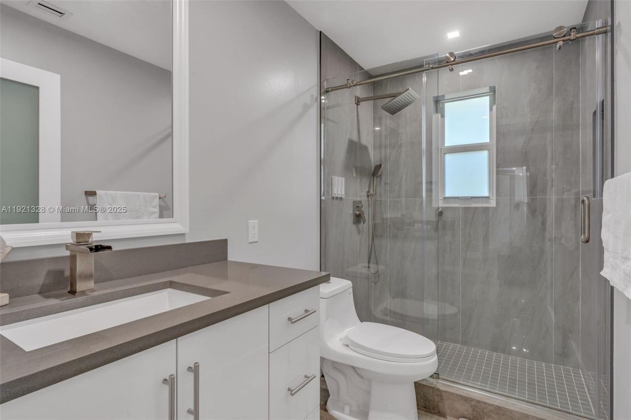 222 2nd Rd, Key Largo, FL 33037 Photo