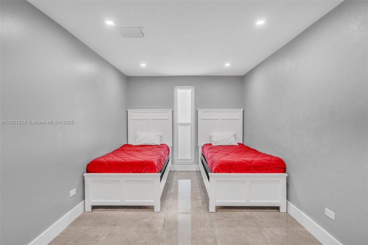 222 2nd Rd, Key Largo, FL 33037 Photo