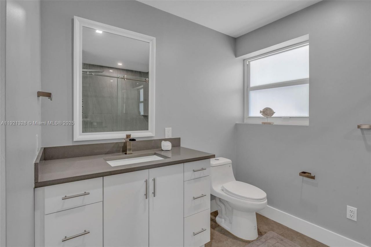 222 2nd Rd, Key Largo, FL 33037 Photo