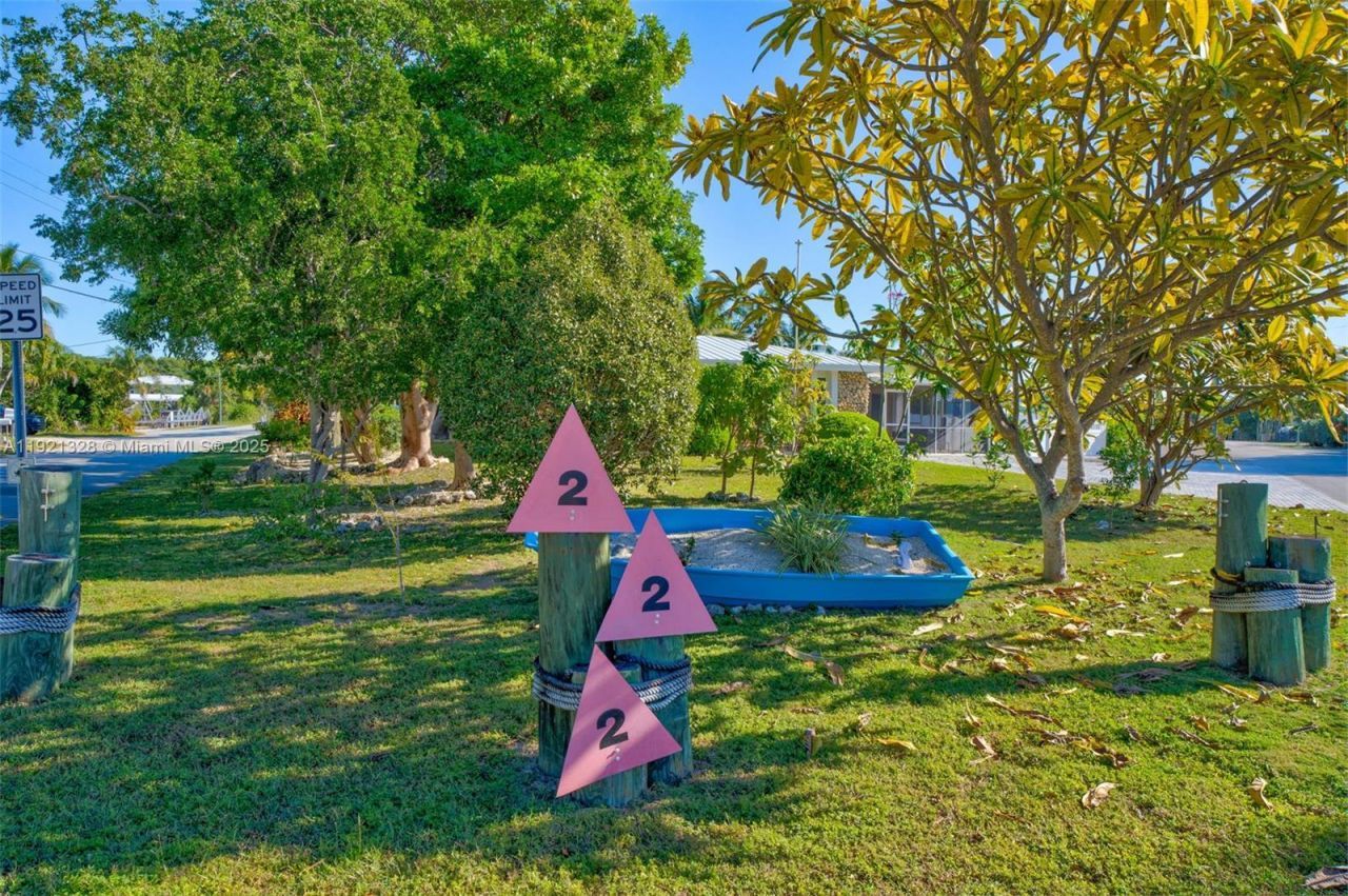 222 2nd Rd, Key Largo, FL 33037 Photo