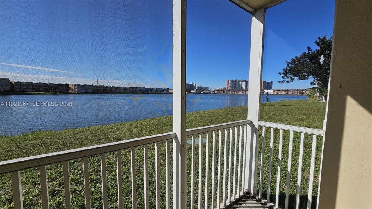 1670 NE 191st St, Unit 115-3, Miami, FL 33179 Photo