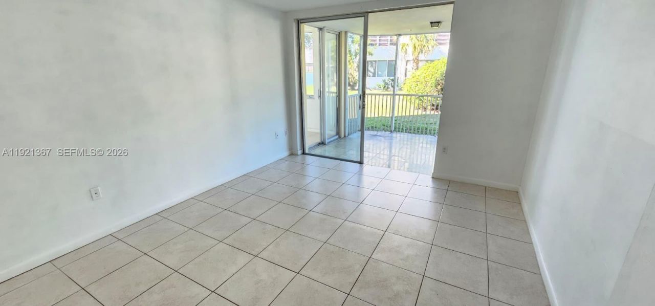 1670 NE 191st St, Unit 115-3, Miami, FL 33179 Photo