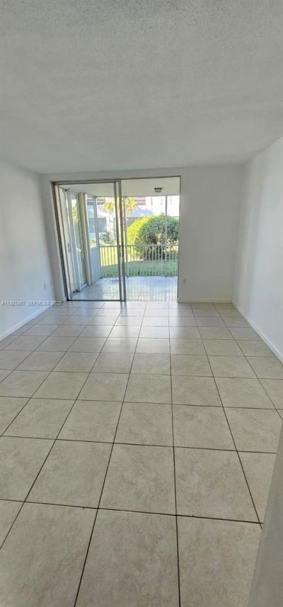 1670 NE 191st St, Unit 115-3, Miami, FL 33179 Photo