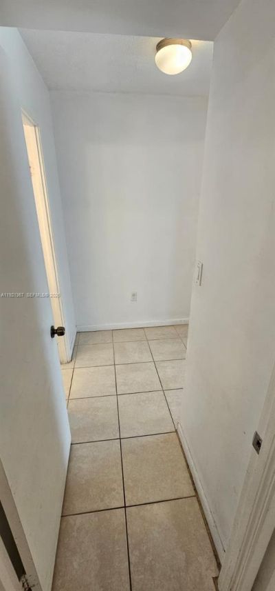 1670 NE 191st St, Unit 115-3, Miami, FL 33179 Photo