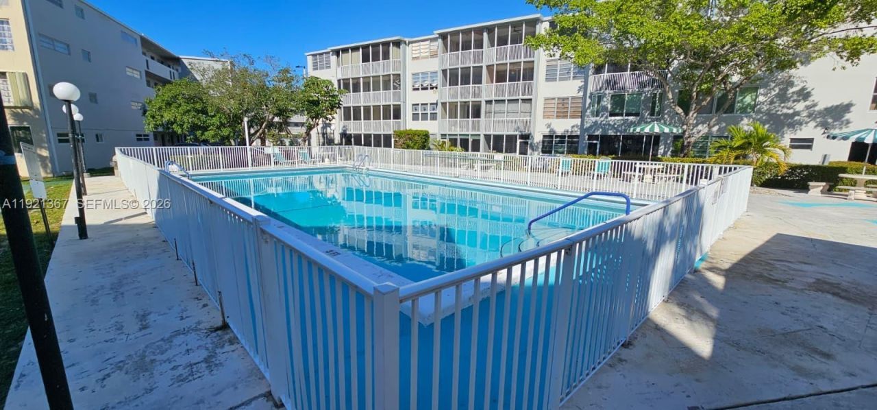 1670 NE 191st St, Unit 115-3, Miami, FL 33179 Photo