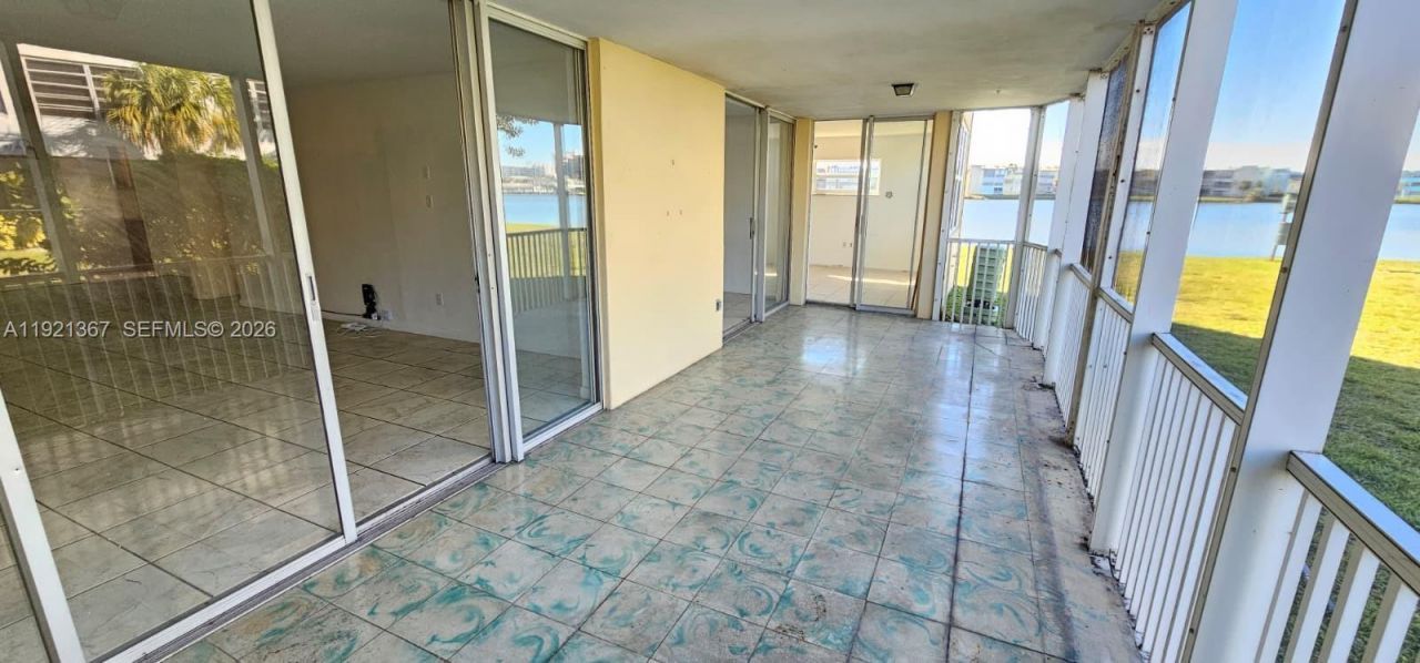 1670 NE 191st St, Unit 115-3, Miami, FL 33179 Photo