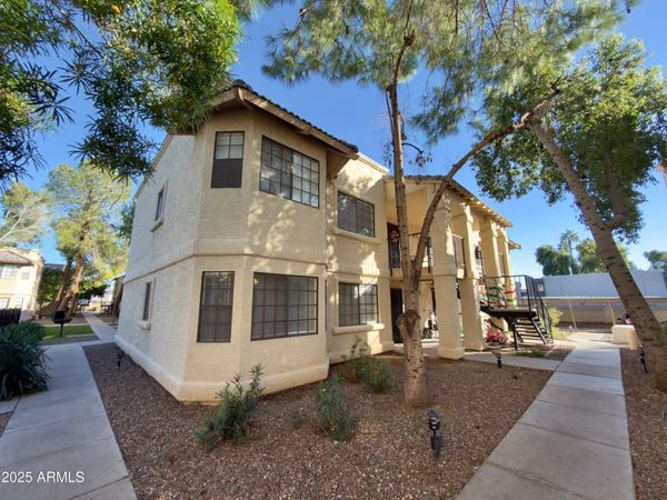 925 S LONGMORE, Unit 109, Mesa, AZ 85202