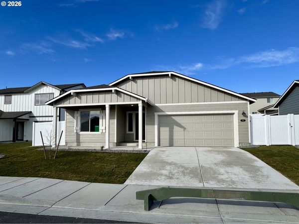 881 NE Laurel Springs DR, Hermiston, OR 97838