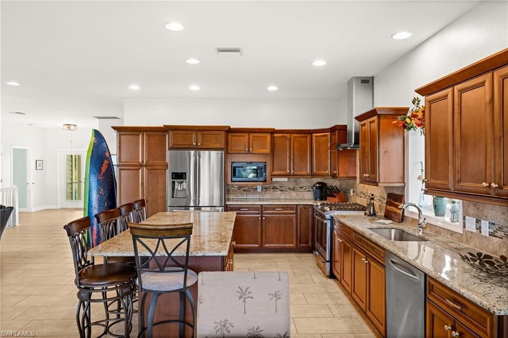 2392 Lemon St, Saint James City, FL 33956 Photo