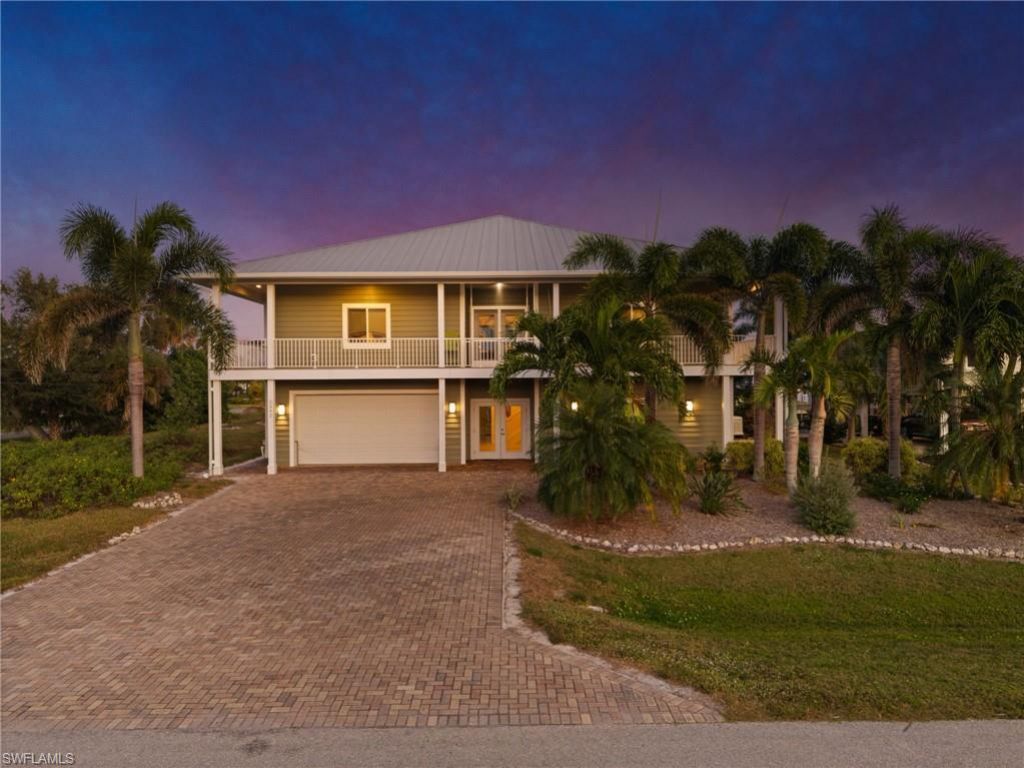 2392 Lemon St, Saint James City, FL 33956 Photo