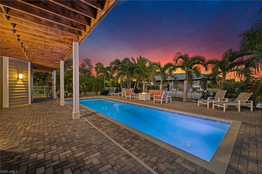 2392 Lemon St, Saint James City, FL 33956 Photo