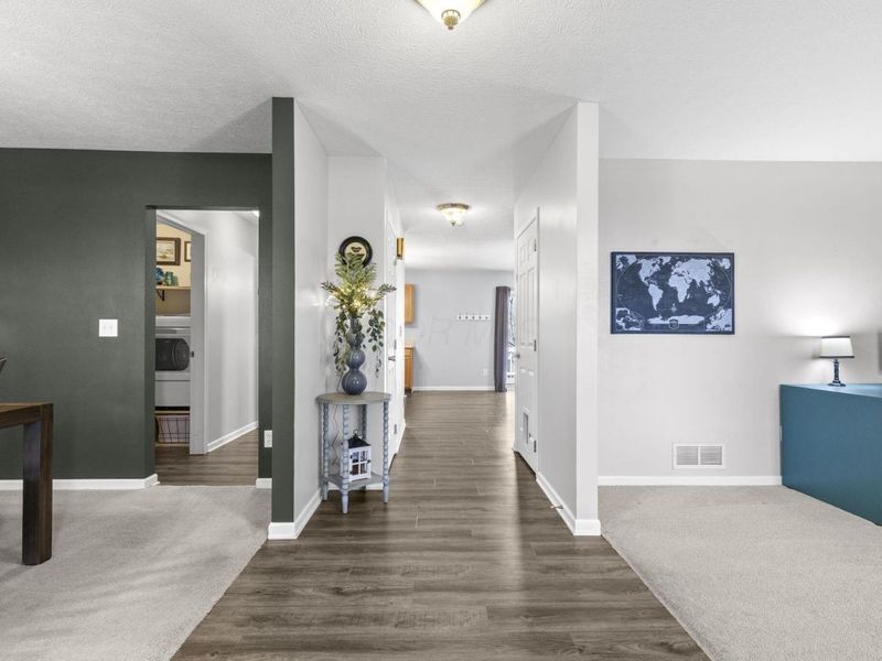 783 Mill Run Drive, Sunbury, OH 43074 Photo 2