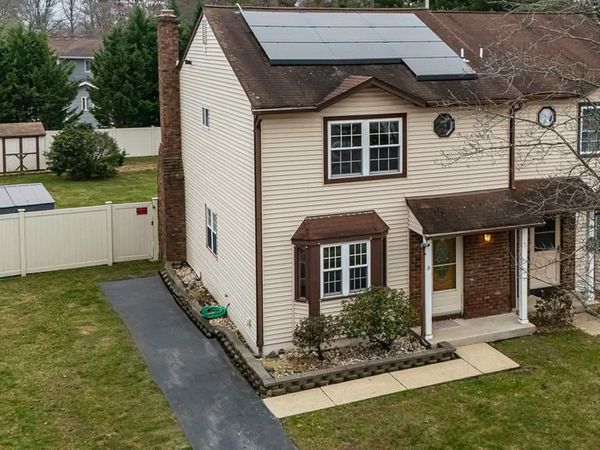 8 MARC DRIVE, DAYTON, NJ 08810