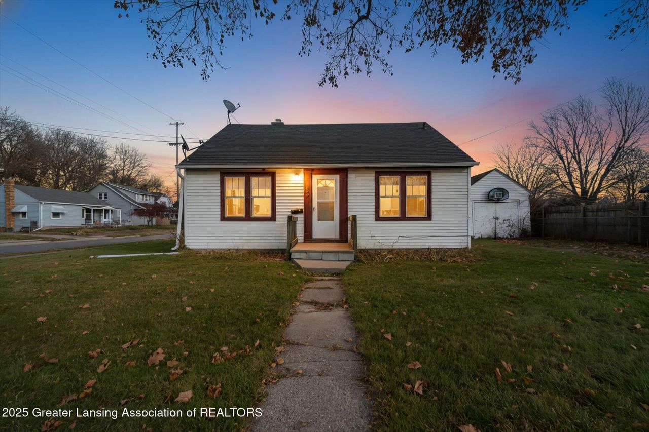 2001 S Martin Luther King Jr Boulevard, Lansing, MI 48910 Main Photo