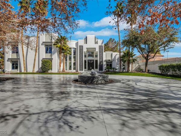 3860 Hildebrand Lane , Las Vegas, NV 89121