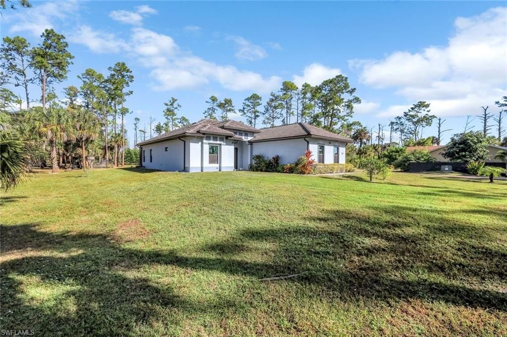 141 20th Ave Nw, Naples, FL 34120 Photo